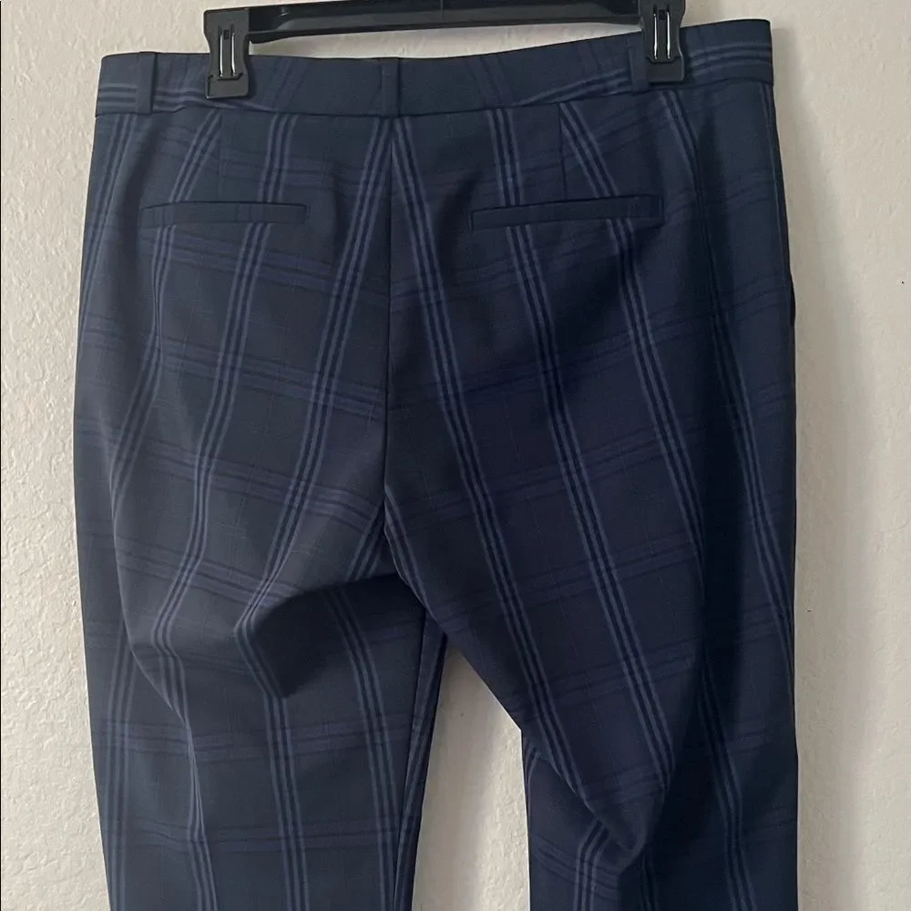 Banana Republic stylish navy